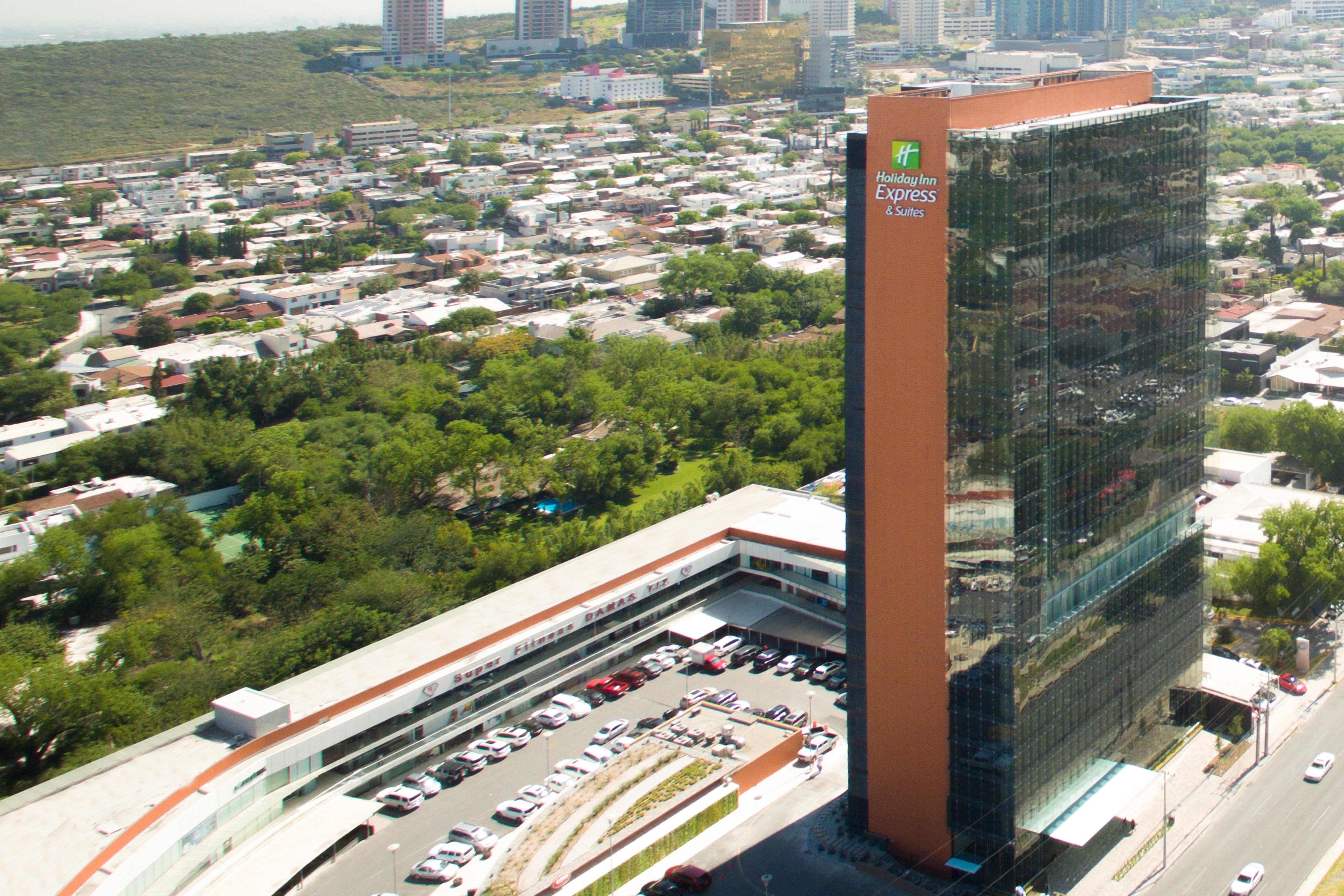 Holiday Inn Express & Suites Monterrey Valle By Ihg San Pedro Garza Garcia Bagian luar foto