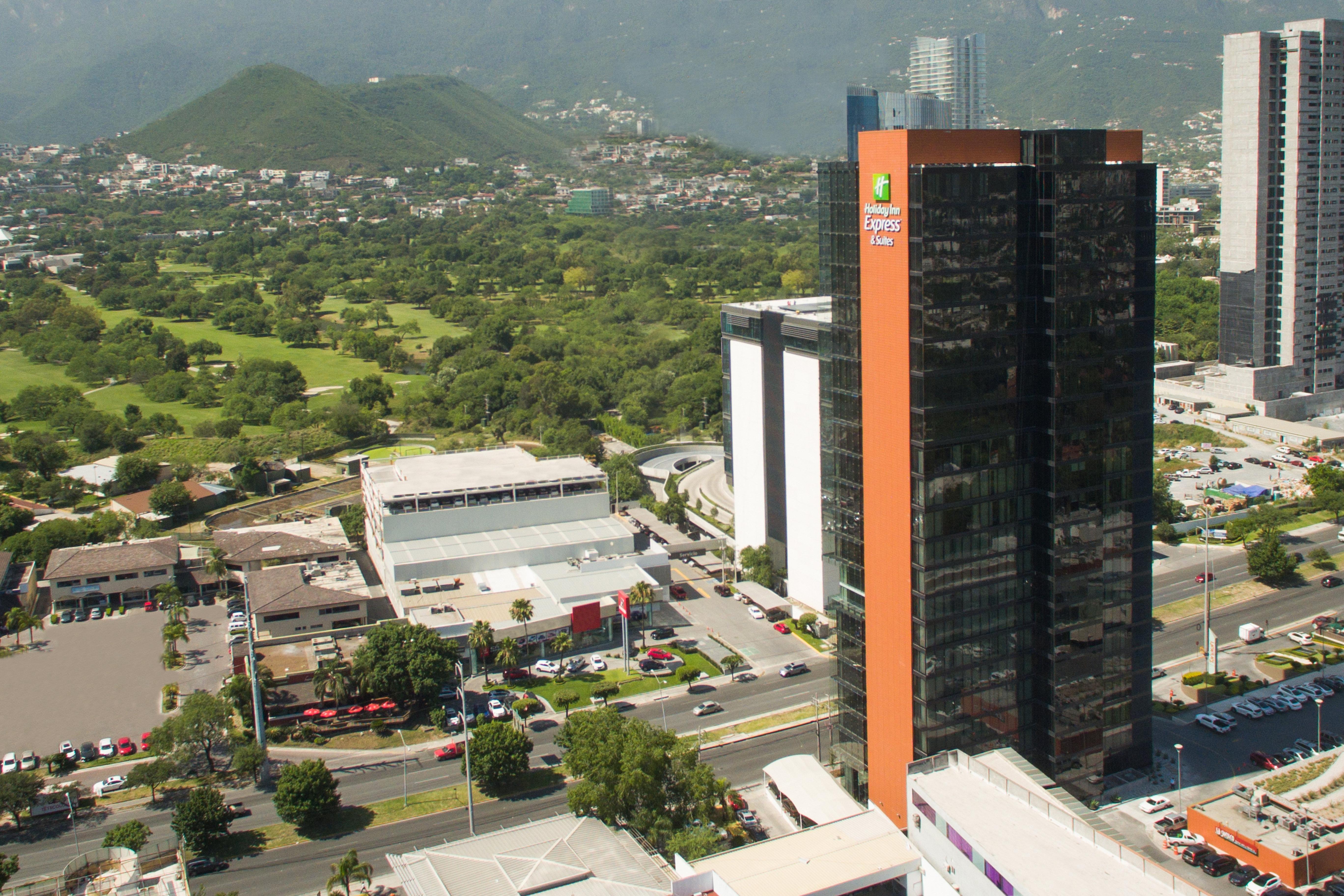 Holiday Inn Express & Suites Monterrey Valle By Ihg San Pedro Garza Garcia Bagian luar foto