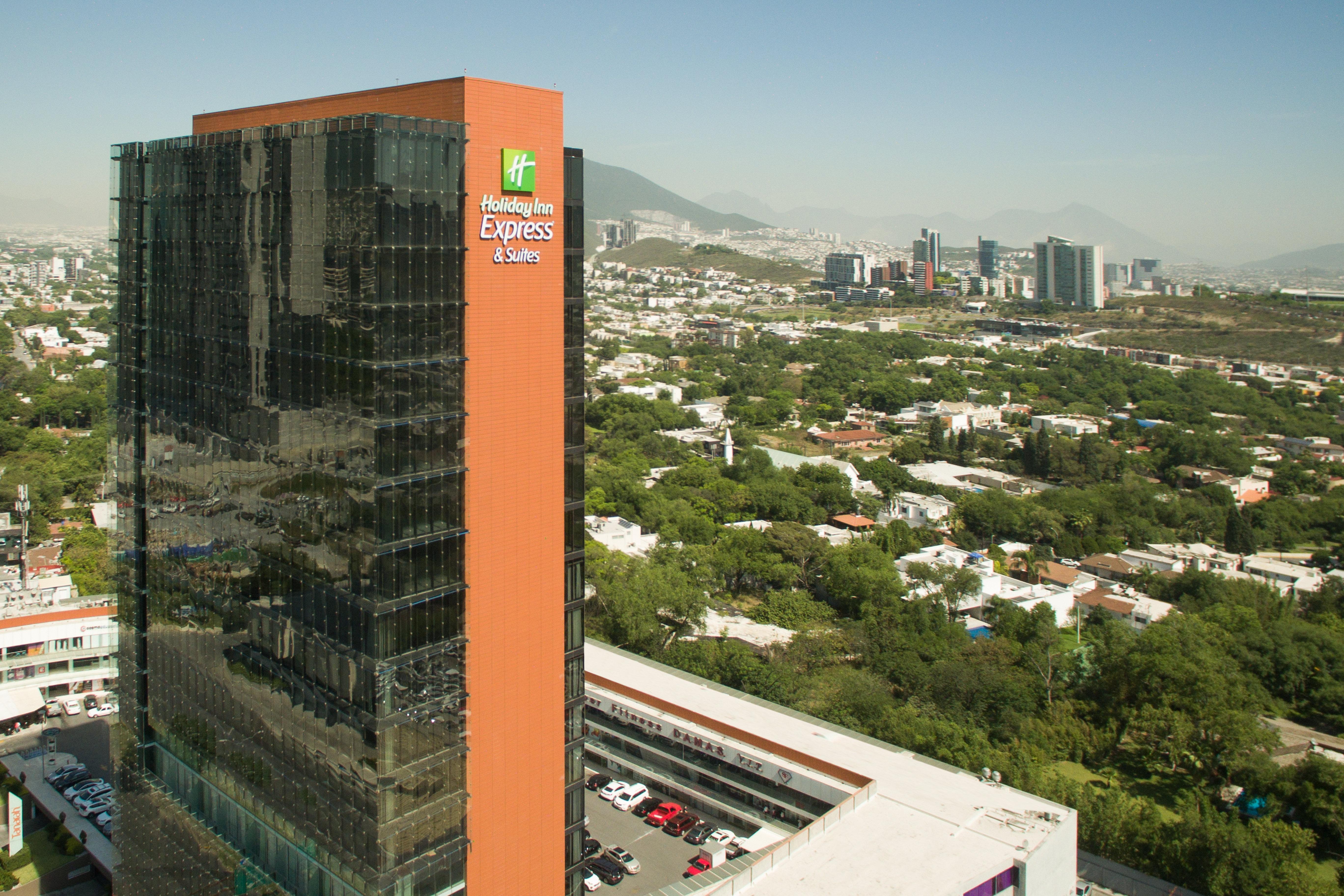 Holiday Inn Express & Suites Monterrey Valle By Ihg San Pedro Garza Garcia Bagian luar foto