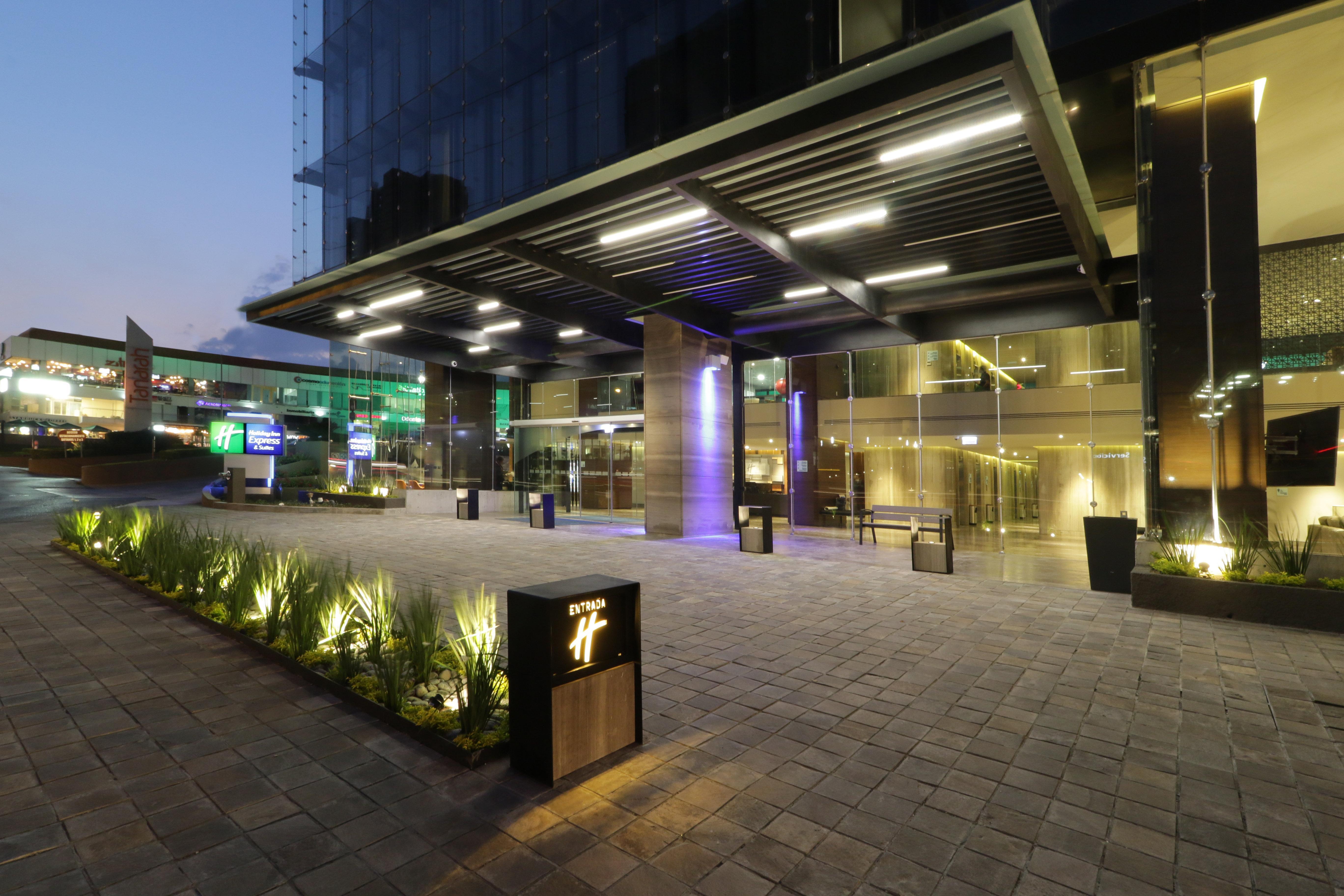 Holiday Inn Express & Suites Monterrey Valle By Ihg San Pedro Garza Garcia Bagian luar foto