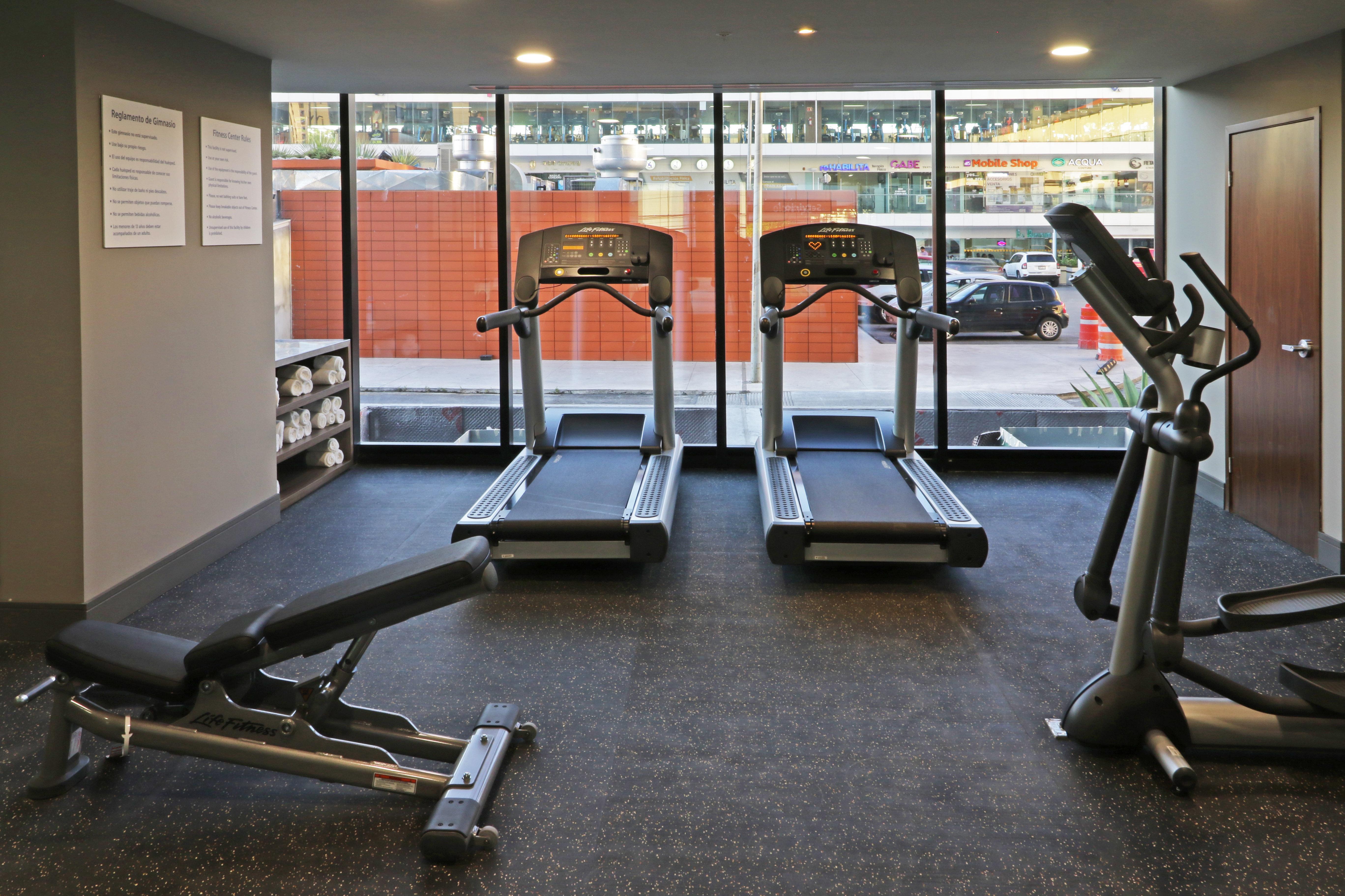 Holiday Inn Express & Suites Monterrey Valle By Ihg San Pedro Garza Garcia Bagian luar foto