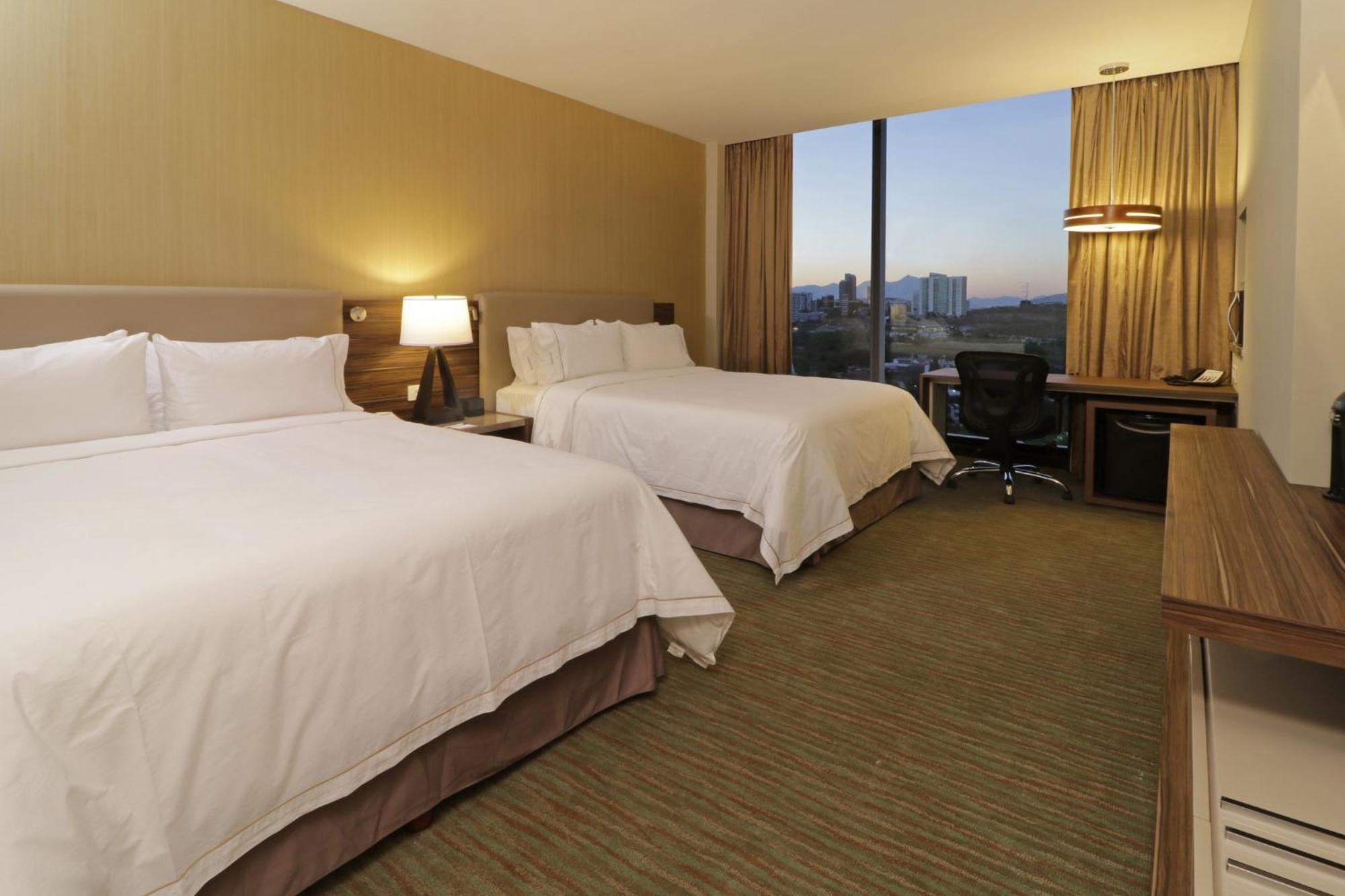 Holiday Inn Express & Suites Monterrey Valle By Ihg San Pedro Garza Garcia Bagian luar foto