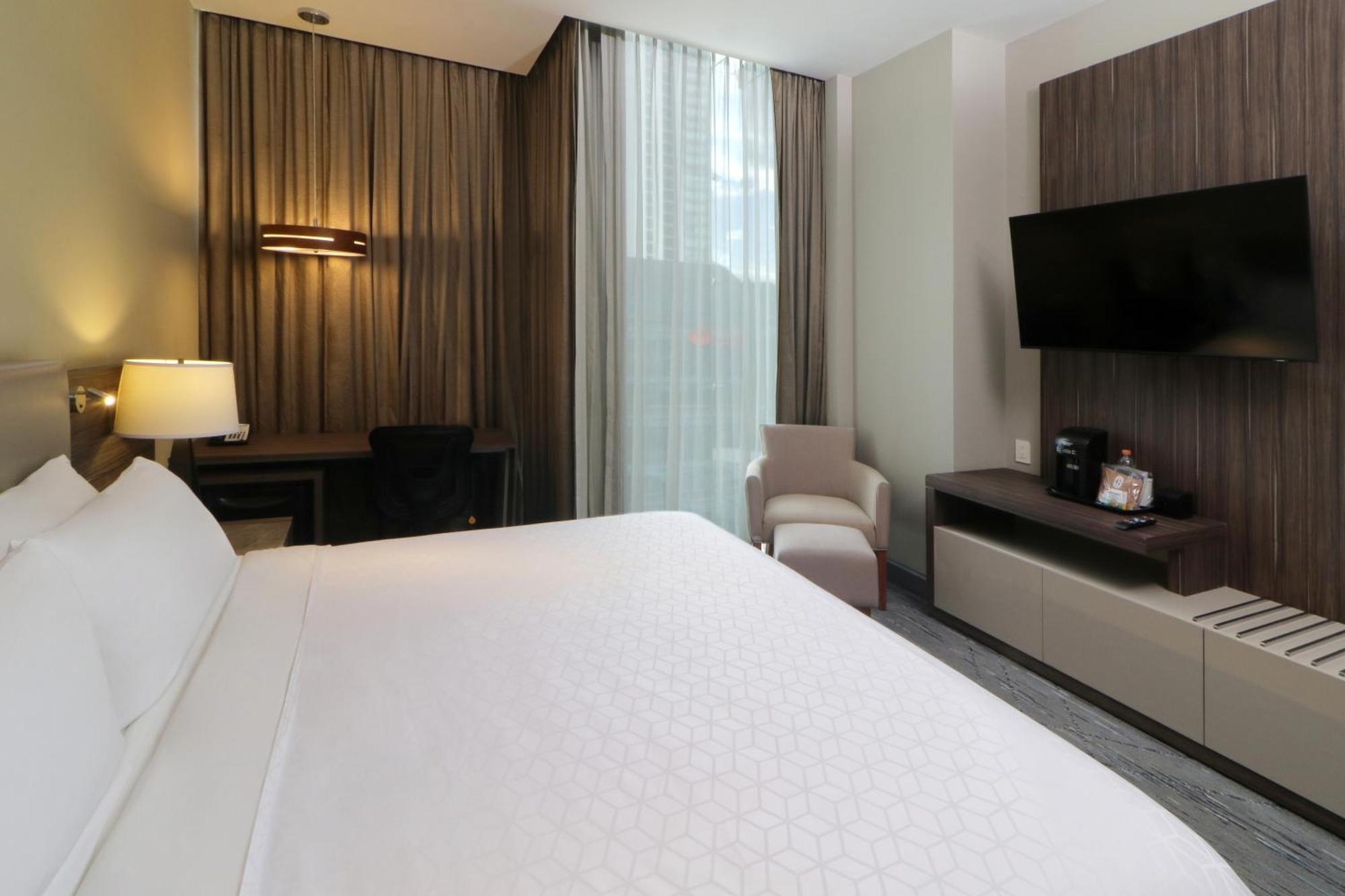 Holiday Inn Express & Suites Monterrey Valle By Ihg San Pedro Garza Garcia Bagian luar foto