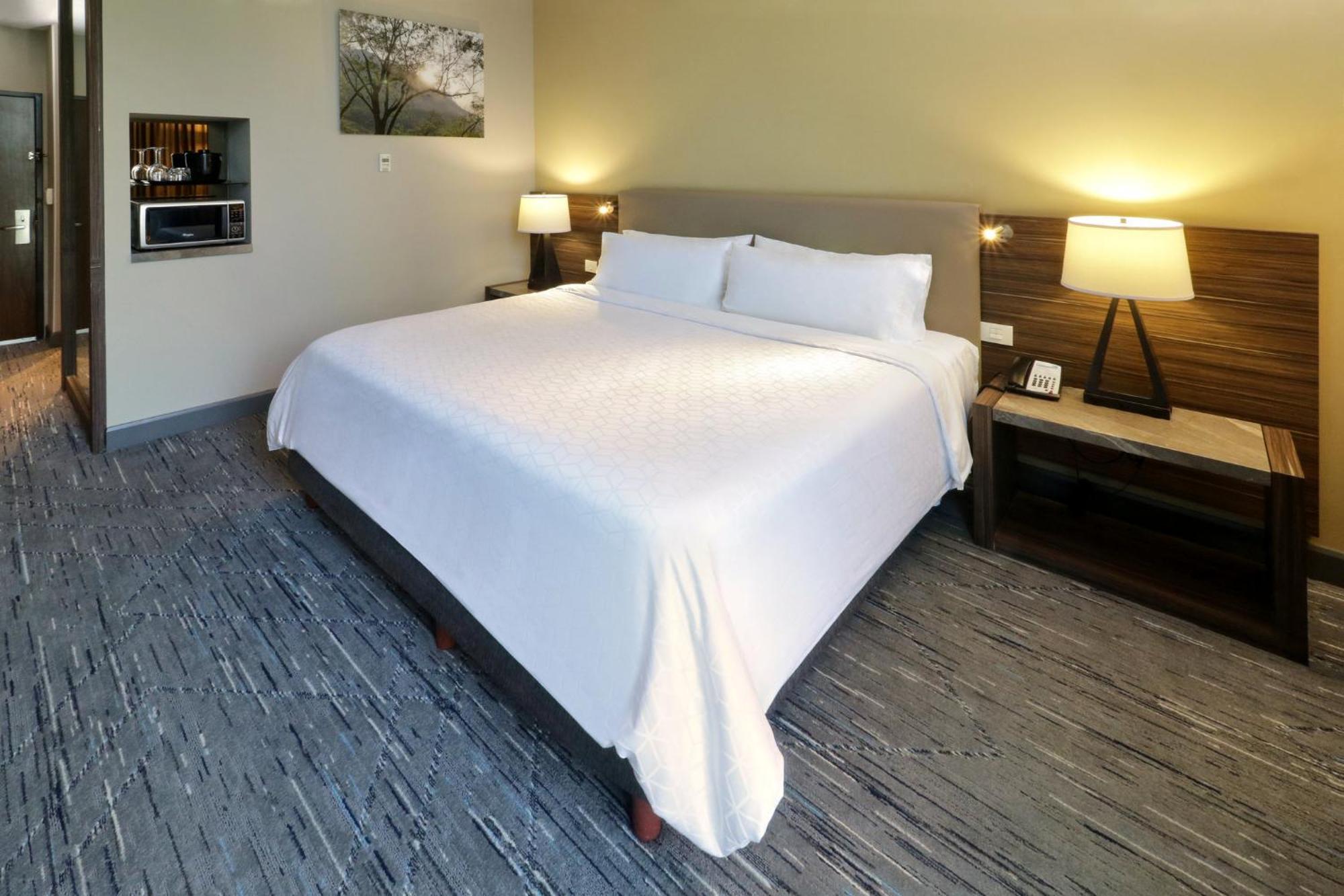 Holiday Inn Express & Suites Monterrey Valle By Ihg San Pedro Garza Garcia Bagian luar foto